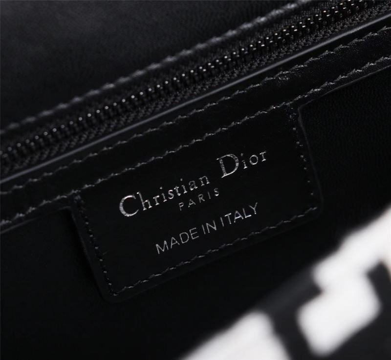 Christian Dior Montaigne Bags